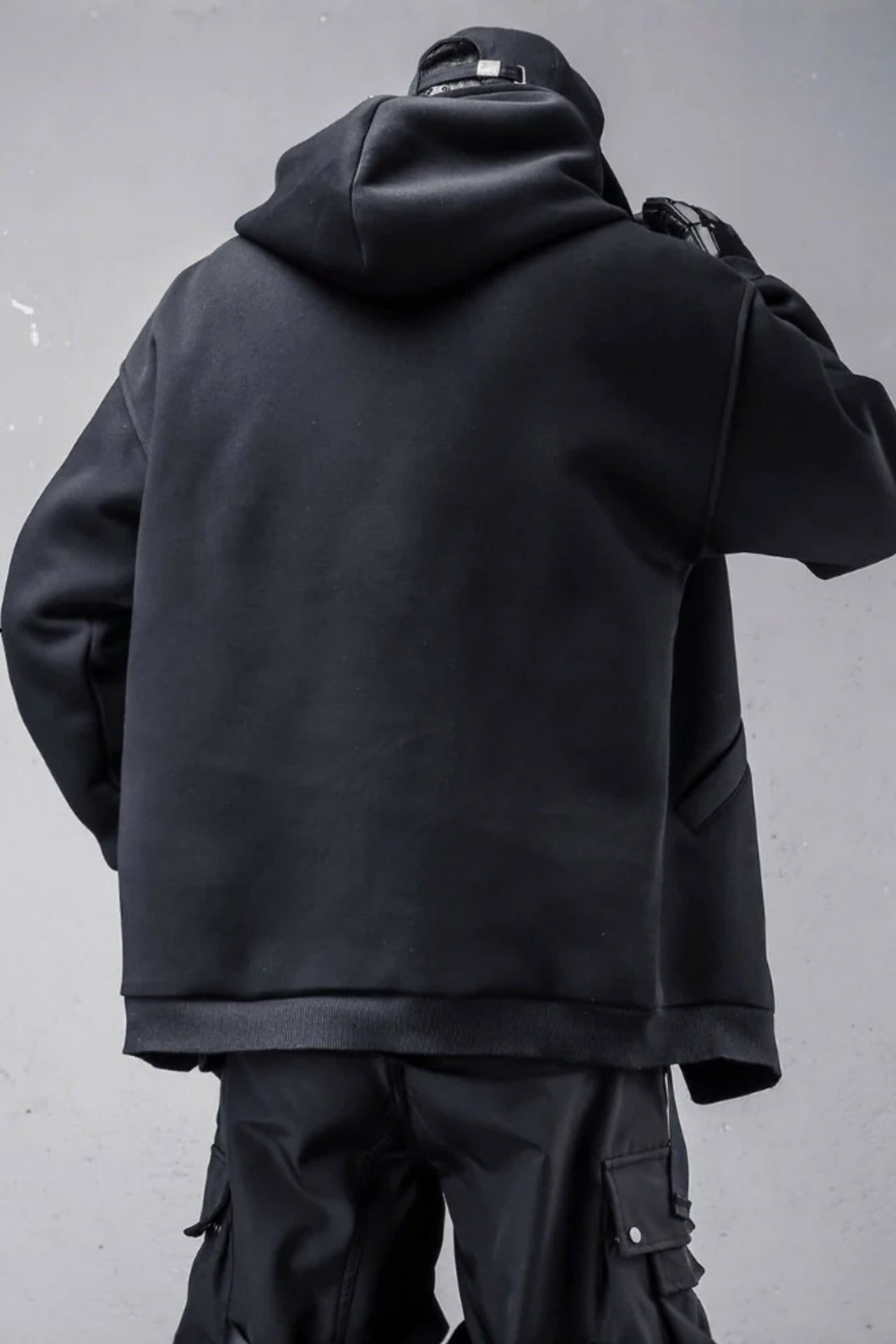 ShadowEdge Asymmetric Jacket – Stealth Black